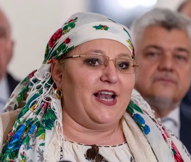 Denunț penal împotriva Dianei Șoșoacă pentru promovarea cultului lui Nicolae Ceaușescu