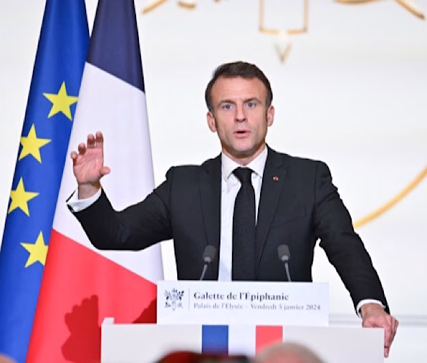 Emmanuel Macron: „Rusia a manipulat alegerile prezidențiale din România”