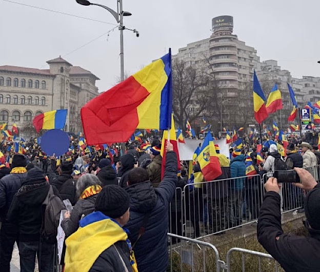 Protest AUR la București: Miting împotriva Guvernului Ciolacu și marș spre Piața Victoriei