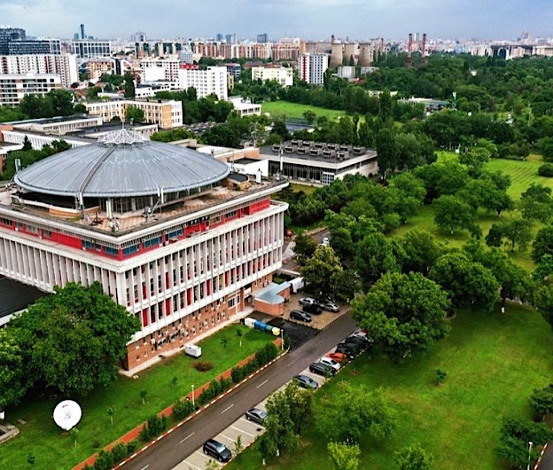 POLI BioFEST Home&Garden: Festivalul inovației verzi și al pasionaților de grădinărit revine în București