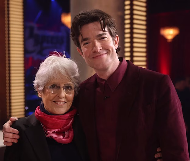 Joan Baez, atac la Trump și Musk: „Democrația noastră arde”