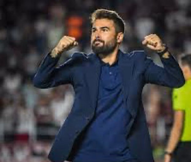 Adrian Mutu pleacă de la Petrolul Ploiești