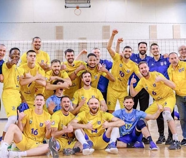 Corona Brașov, prima finalistă a Diviziei A1 la volei masculin! Campioana en-titre merge spre al doilea titlu consecutiv