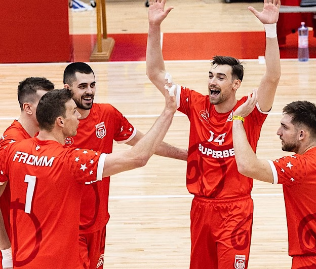 Volei masculin: Dinamo Bucureşti se califică în finala Diviziei A după o nouă victorie cu SCM Zalău