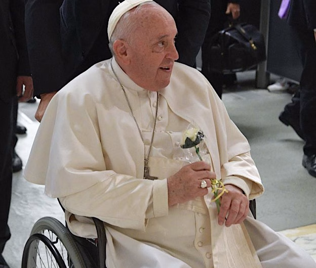 Papa Francisc va fi externat duminică din spitalul Gemelli, dar va avea nevoie de două luni de recuperare la Vatican