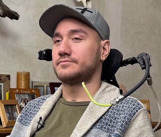 Primul pacient Neuralink vorbește despre cum e să trăiești cu un cip în creier: „Sună a SF, dar este realitate”