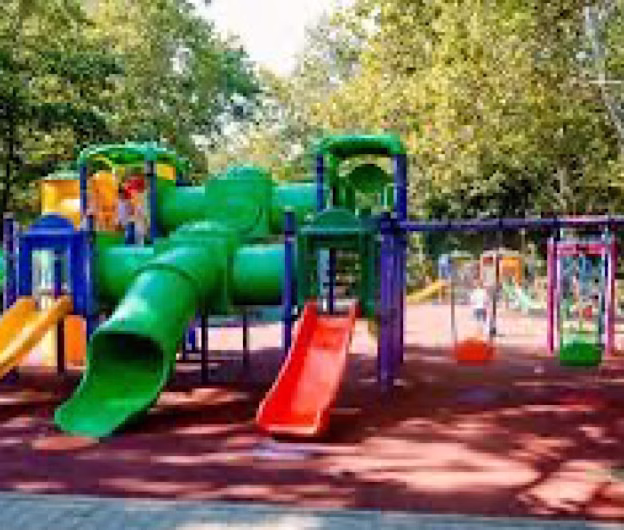 Controale în Parcul Regele Mihai I: Locurile de joacă, închise definitiv. Restaurantele, amendate cu zeci de mii de lei