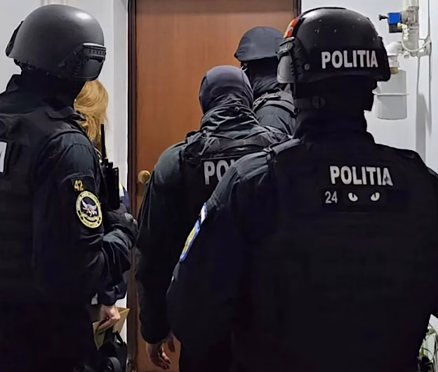 Două percheziții în București și Buzău. Fost ofițer SRI, sub control judiciar pentru propagandă legionară și negarea Holocaustului