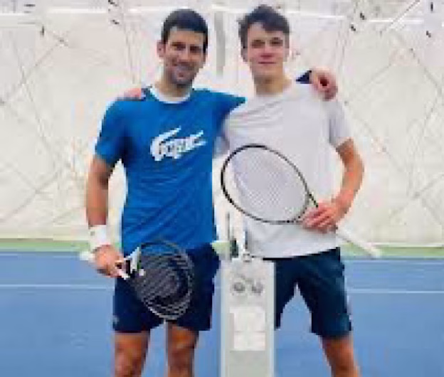 Surpriză la Miami: Jakub Mensik, 19 ani, se califică în prima sa finală Masters 1000 după victoria în faţa lui Taylor Fritz
