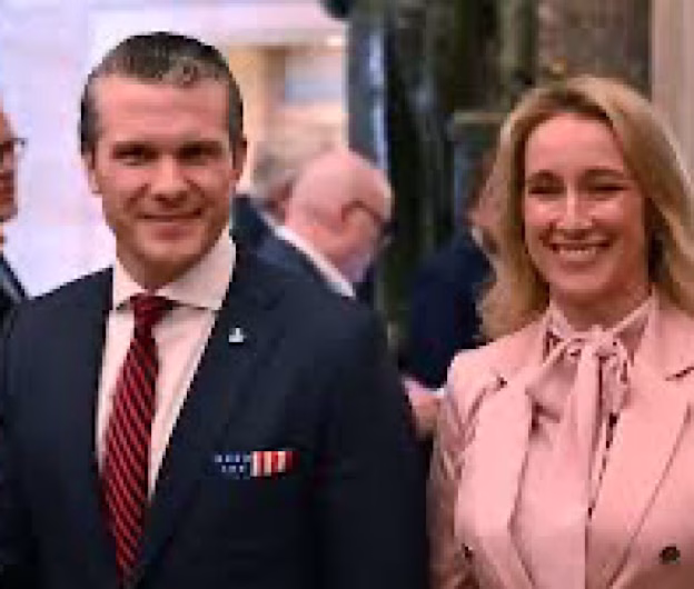 Secretarul Apărării al SUA, Pete Hegseth, implicat într-un nou scandal: și-a adus soția la întâlniri cu oficiali militari străini