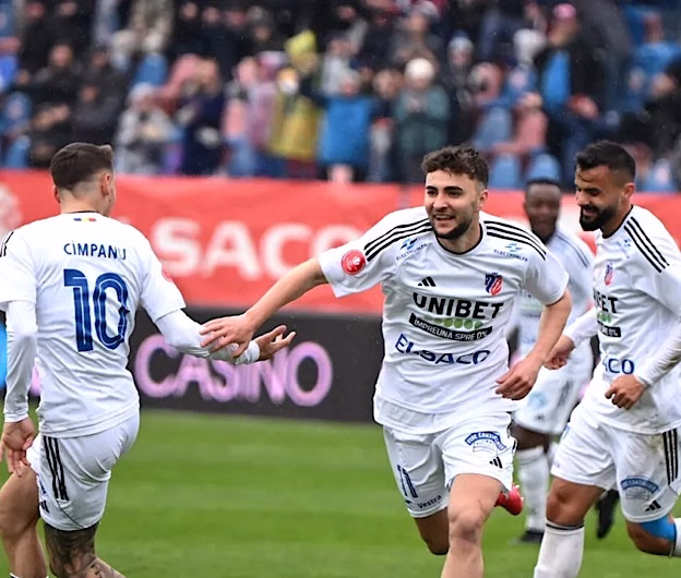 Spectacol total la Botoșani: FC Botoșani câștigă cu 4-3 în fața Farului, după un meci cu 7 goluri și un hat-trick de senzație