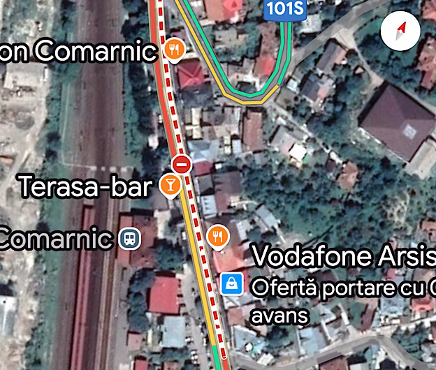 Scurgeri de acid sulfuric dintr-o cisternă, pe DN1 în Comarnic. Populația din zonă, evacuată