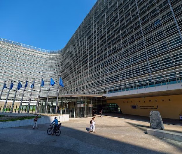 UE pregătește măsuri de retorsiune împotriva tarifelor impuse de Trump