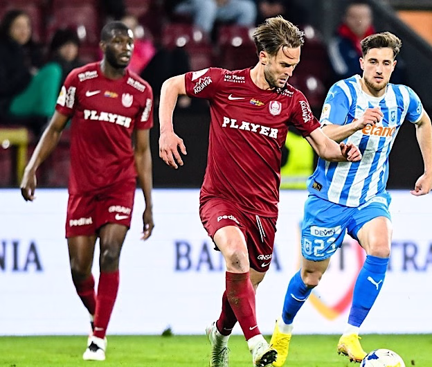 CFR Cluj domină Universitatea Craiova în play-off și se impune cu 2-0 pe teren propriu