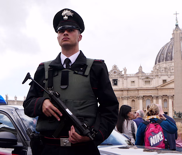 Roma, sub un scut de securitate pentru funeraliile Papei Francisc