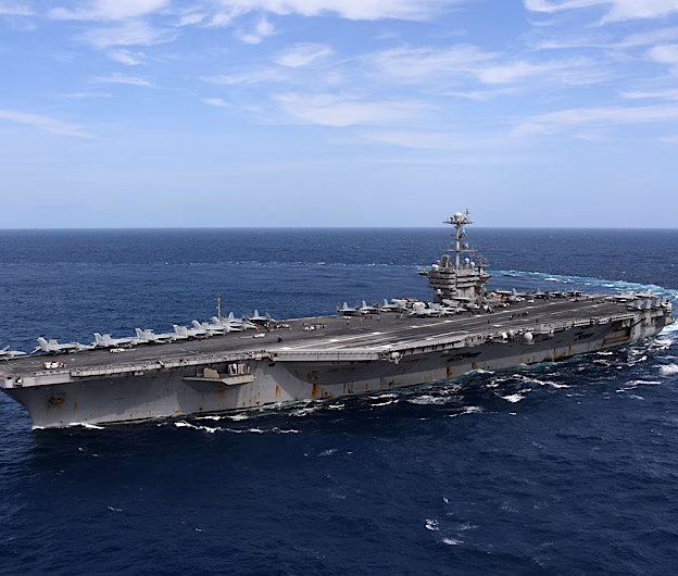 Incident în Marea Roșie: Un avion de luptă F/A-18E Super Hornet, pierdut de pe portavionul USS Harry S. Truman