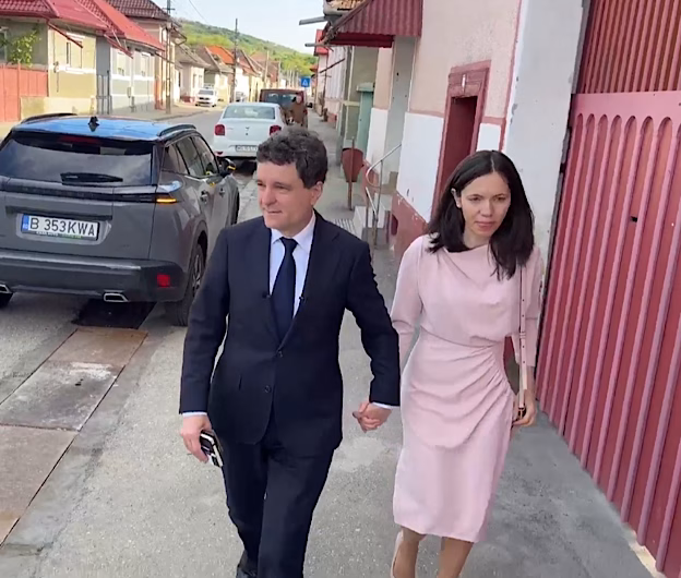Nicușor Dan a votat la Făgăraș: „Am ales schimbarea care aduce prosperitate, nu aventură și izolare”