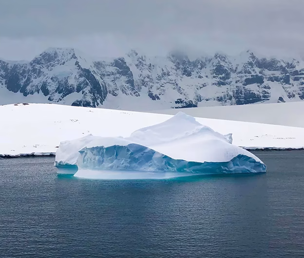 Semnale misterioase din Antarctica pun la încercare fizica modernă