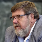 Bogdan Hossu, după consultările de la Cotroceni: Până pe 30 iunie România va avea un guvern cu puteri depline. Măsurile de reducere a deficitului vor fi analizate cu partidele, patronatele și sindicatele Bogdan Hossu, după consultările de la Cotroceni: Până pe 30 iunie România va avea un guvern cu puteri depline. Măsurile de reducere a deficitului vor fi analizate cu partidele, patronatele și sindicatele