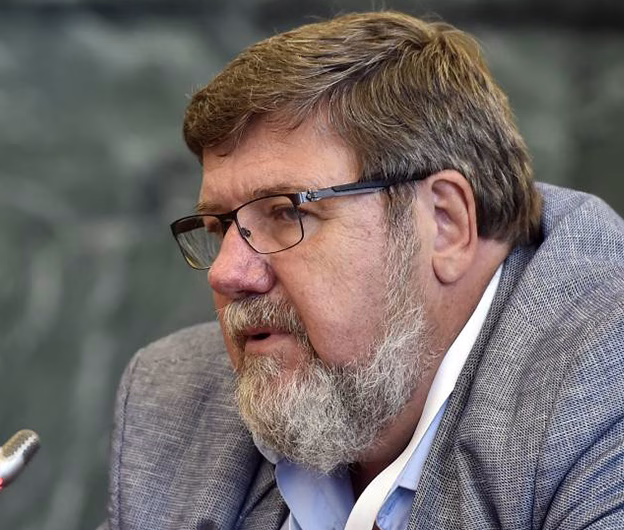 Bogdan Hossu, după consultările de la Cotroceni: Până pe 30 iunie România va avea un guvern cu puteri depline. Măsurile de reducere a deficitului vor fi analizate cu partidele, patronatele și sindicatele