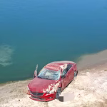 Accident grav în Teleorman: O mașină a căzut de pe podul peste Olt la Islaz. Doi tineri au fost răniți Accident grav în Teleorman: O mașină a căzut de pe podul peste Olt la Islaz. Doi tineri au fost răniți