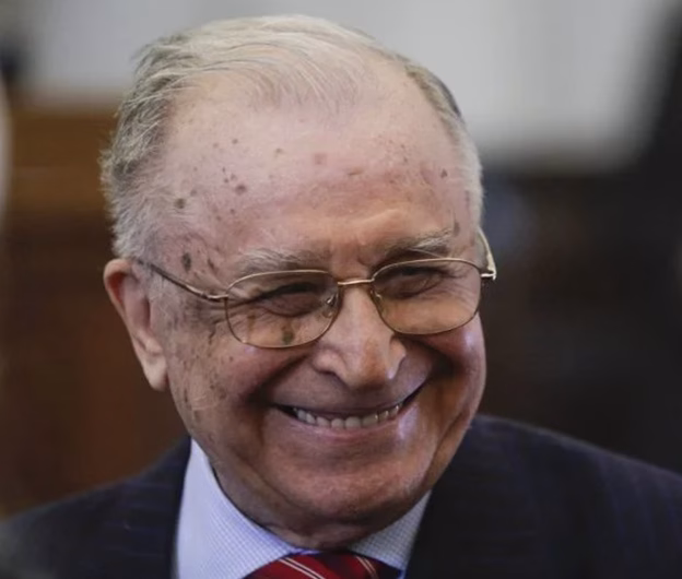 Ion Iliescu, în stare critică: fostul președinte al României este ținut în viață de aparate
