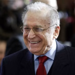 Ion Iliescu, internat în stare stabilă la terapie intensivă: Fostul președinte primește oxigen și kinetoterapie