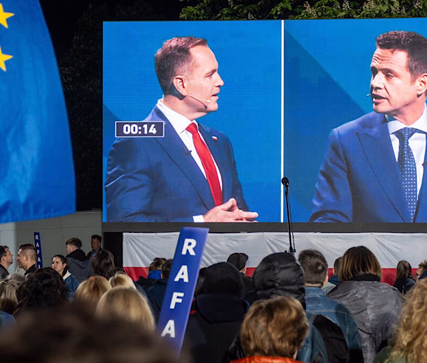 Polonia decide direcția țării: Turul al doilea al alegerilor prezidențiale, între proeuropeanul Trzaskowski și conservatorul Nawrocki