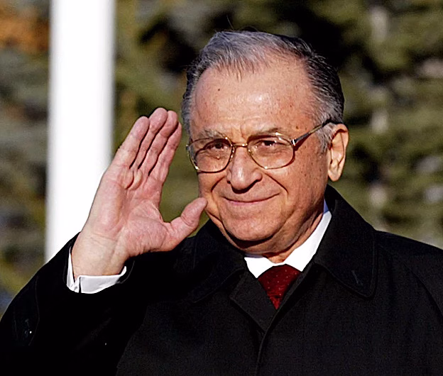 Ion Iliescu, în continuare internat la Spitalul „Agrippa Ionescu”. Starea sa este stabilă