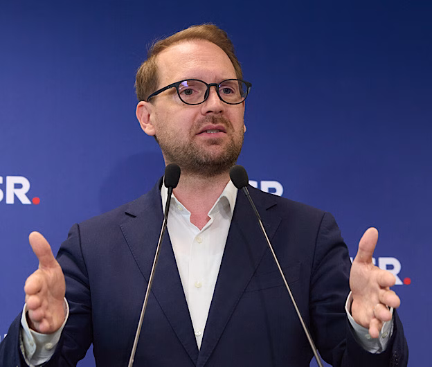 Dominic Fritz explică blocajul din negocierile pentru guvern: „Nu acceptăm ca povara deficitului să cadă pe umerii românilor care muncesc”