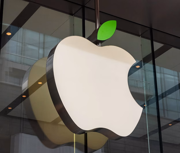 Se cere schimbarea lui Tim Cook de la conducerea Apple