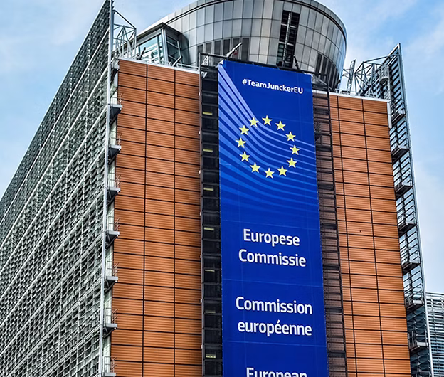 UE înăsprește sancțiunile: Al 18-lea pachet lovește în plin economia de război a Rusiei