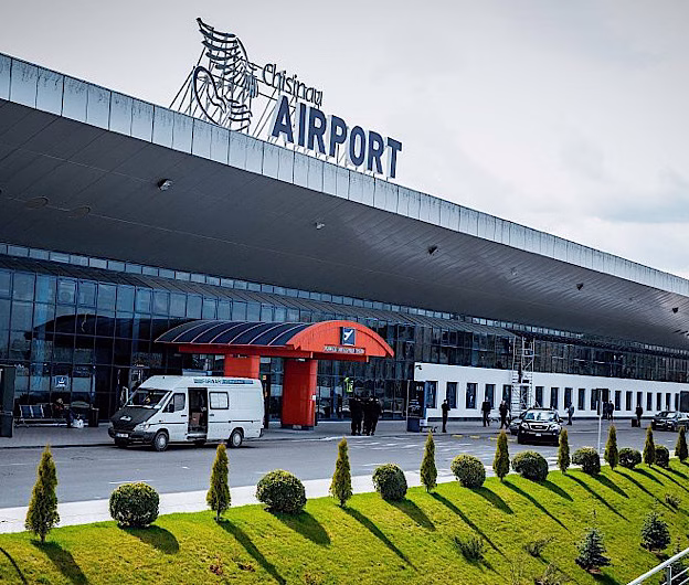 Este oficial: Aeroportul Internațional Chișinău va purta numele maestrului Eugen Doga