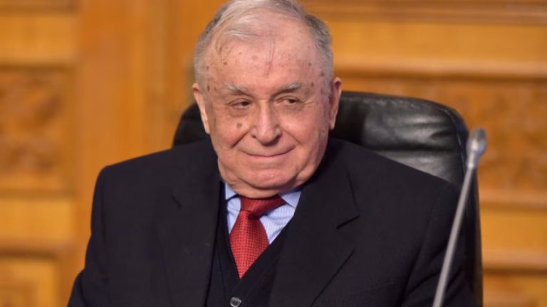 Alertă: Ion Iliescu este în stare critică