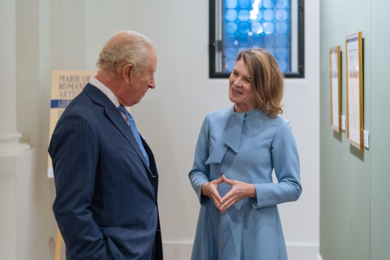 Regele Charles al III-lea, la expoziția dedicată Reginei Maria