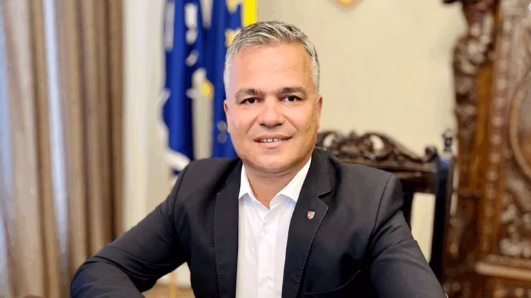 Puciștii din PNL obțin suspendarea Congresului Extraordinar prin Tribunalul București