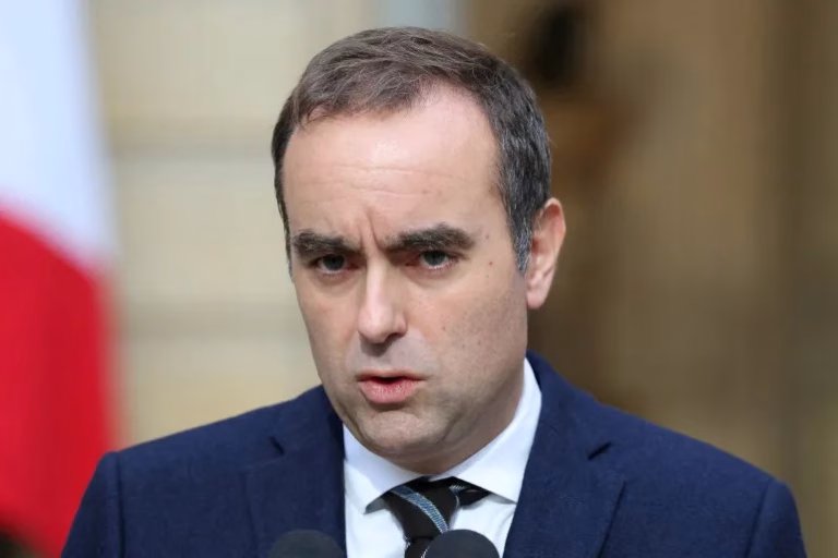 Lecornu dezvăluie noul guvern sub presiunea bugetară