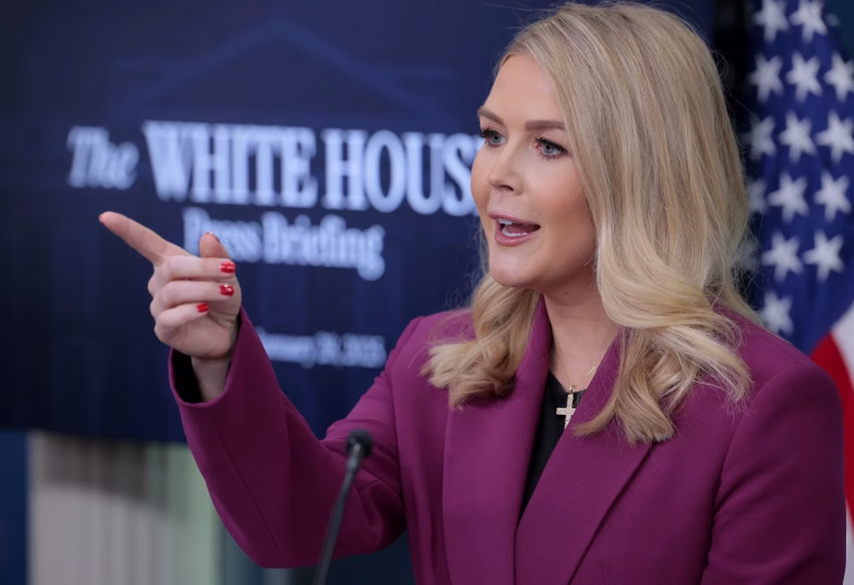 Casa Albă neagă că Donald Trump favorizează Rusia în discuțiile pentru pacea în Ucraina