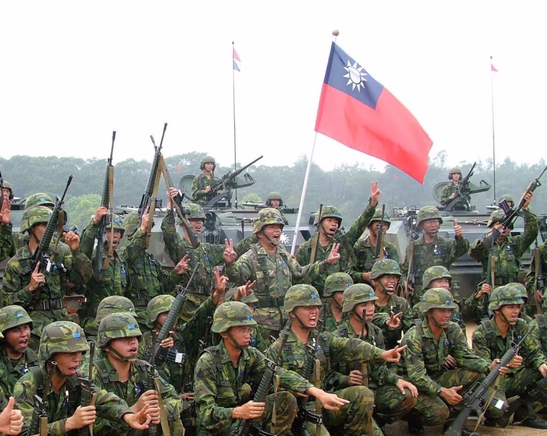 Președintele Taiwanului vrea să mărească bugetul apărării cu încă 40 de miliarde de dolari