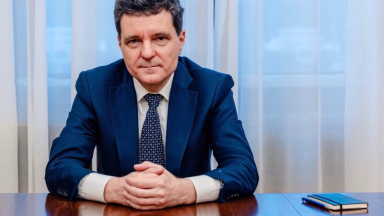 Nicuşor Dan: Statul trebuie să fie mai aproape de oameni