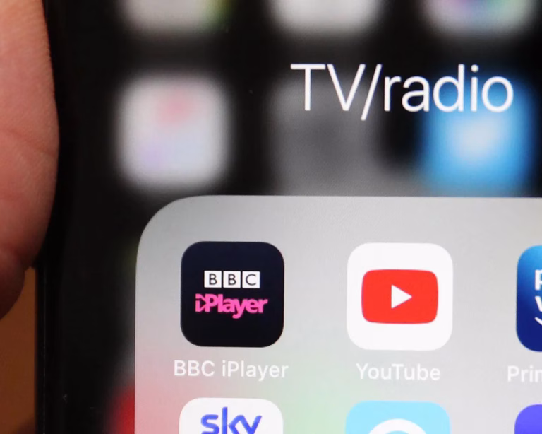 BBC se aliază cu YouTube pentru publicul tânăr