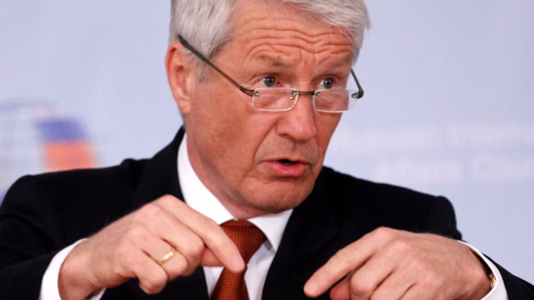 Dosarele Epstein: Percheziții în locuințele fostului prim-ministru norvegian Thorbjørn Jagland