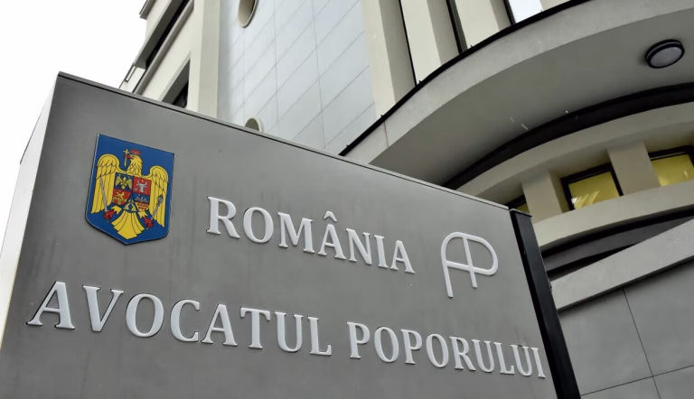 Prima zi de concediu medical ajunge la CCR
