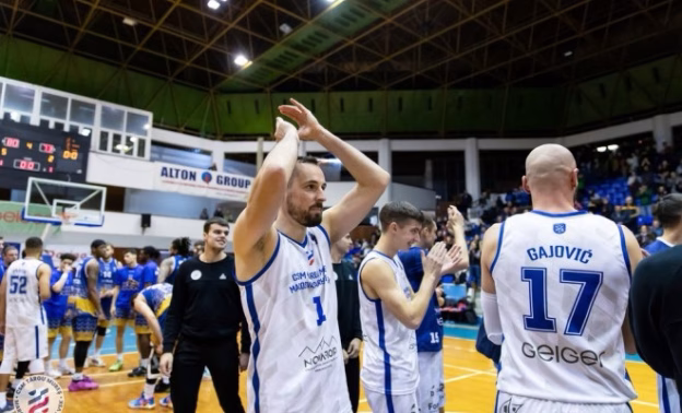 Baschet masculin: CSM Tg. Mureș și CSM Oradea avansează în Cupa României