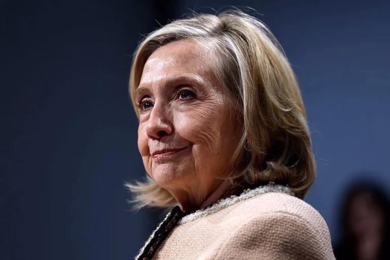 Hillary Clinton acuză administrația Trump de gestionarea defectuoasă a dosarelor Epstein