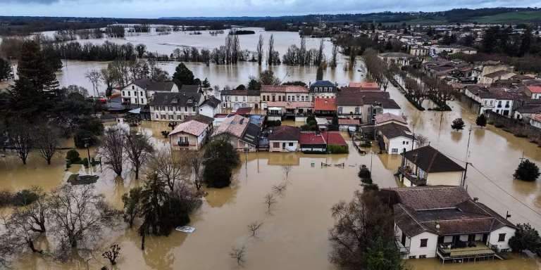 Franța se confruntă cu inundații severe
