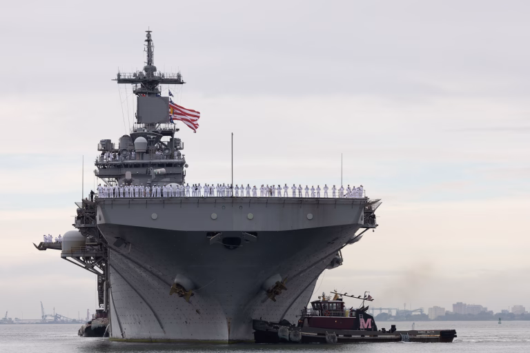 Două nave ale Marinei SUA s-au ciocnit în apele sud-americane