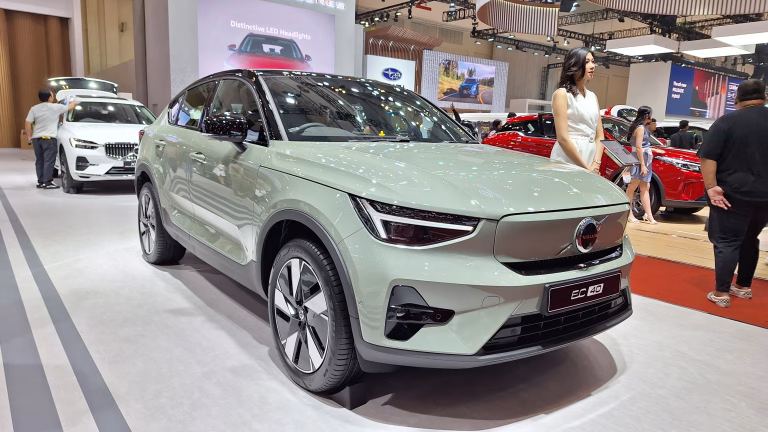 Volvo Cars se confruntă cu provocări majore după rechemarea a peste 40.000 de SUV-uri electrice EX30