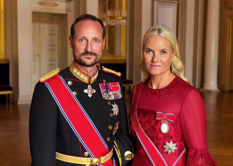 Mette-Marit: Am fost manipulată și regret că l-am cunoscut pe Jeffrey Epstein