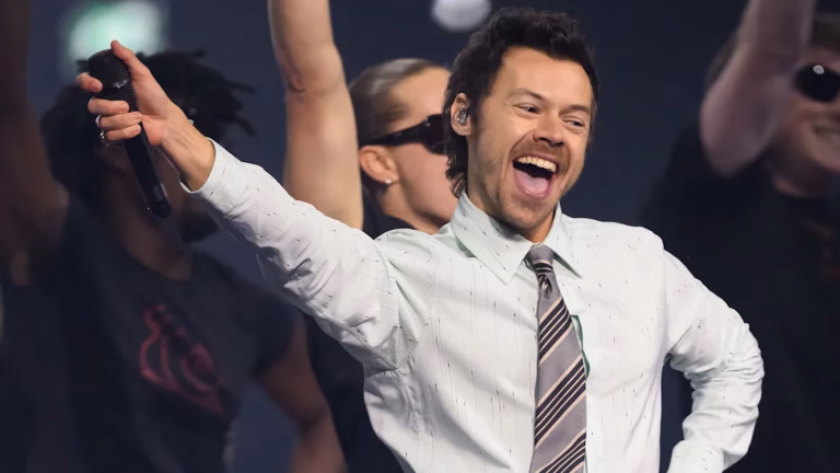 Harry Styles oferă 100 de bilete gratuite elevilor de la fostul său liceu din Cheshire